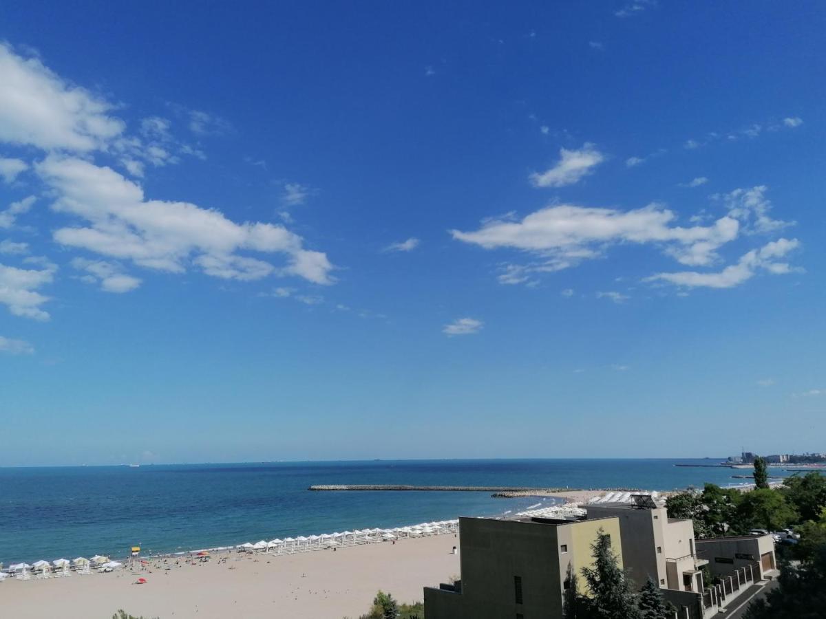 Sunrise Beachfront Relax Residence Констанца Экстерьер фото